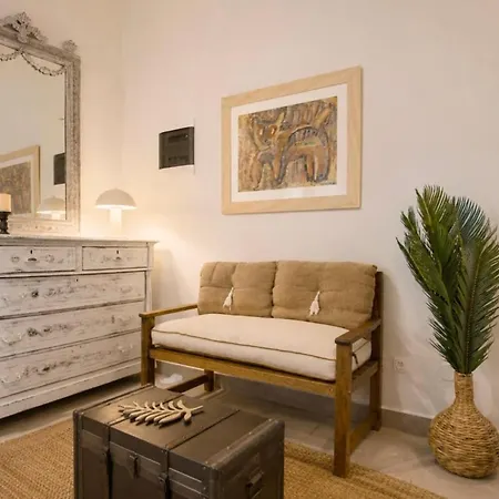 Romantica Deluxe With Hot Tub And Balcony, A Lovely Nest Near Old Town